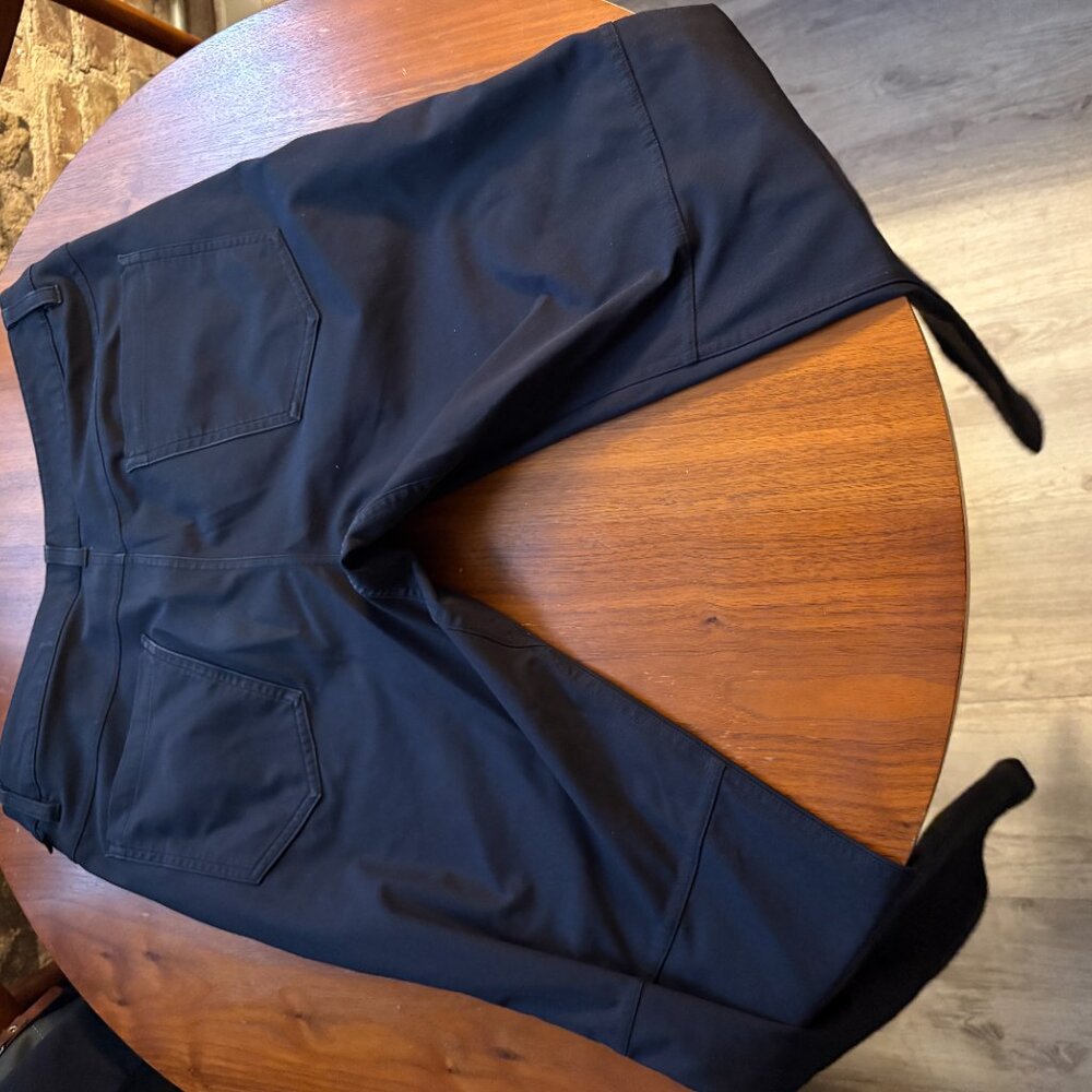 Lululemon ABC Classic-Fit 5 Pocket Pant 32L (Black) - Picture 2 of 2